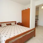 Apartamento By The Sea Zaklopatica, - 8340 *