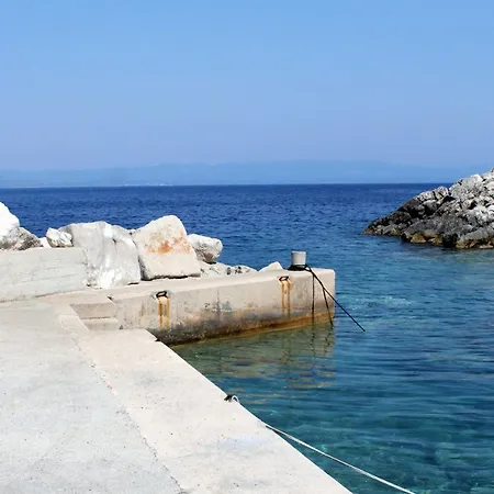 By The Sea Zaklopatica, - 8340 *