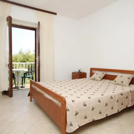 By The Sea Zaklopatica, - 8340