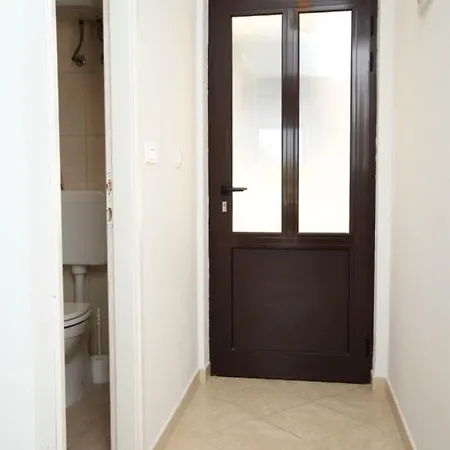 By The Sea Zaklopatica, - 8340 アパート *