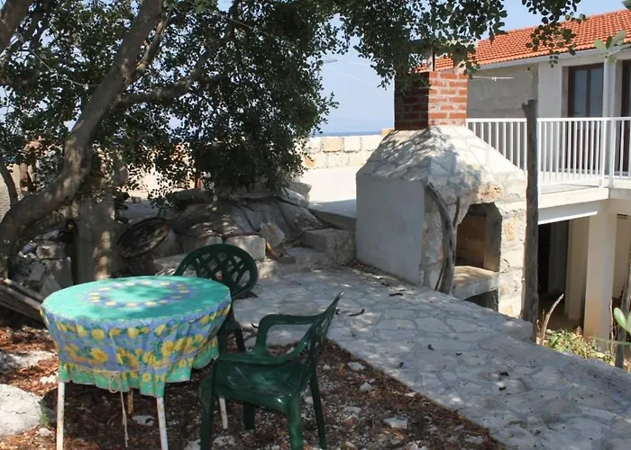 By The Sea Zaklopatica, - 8340